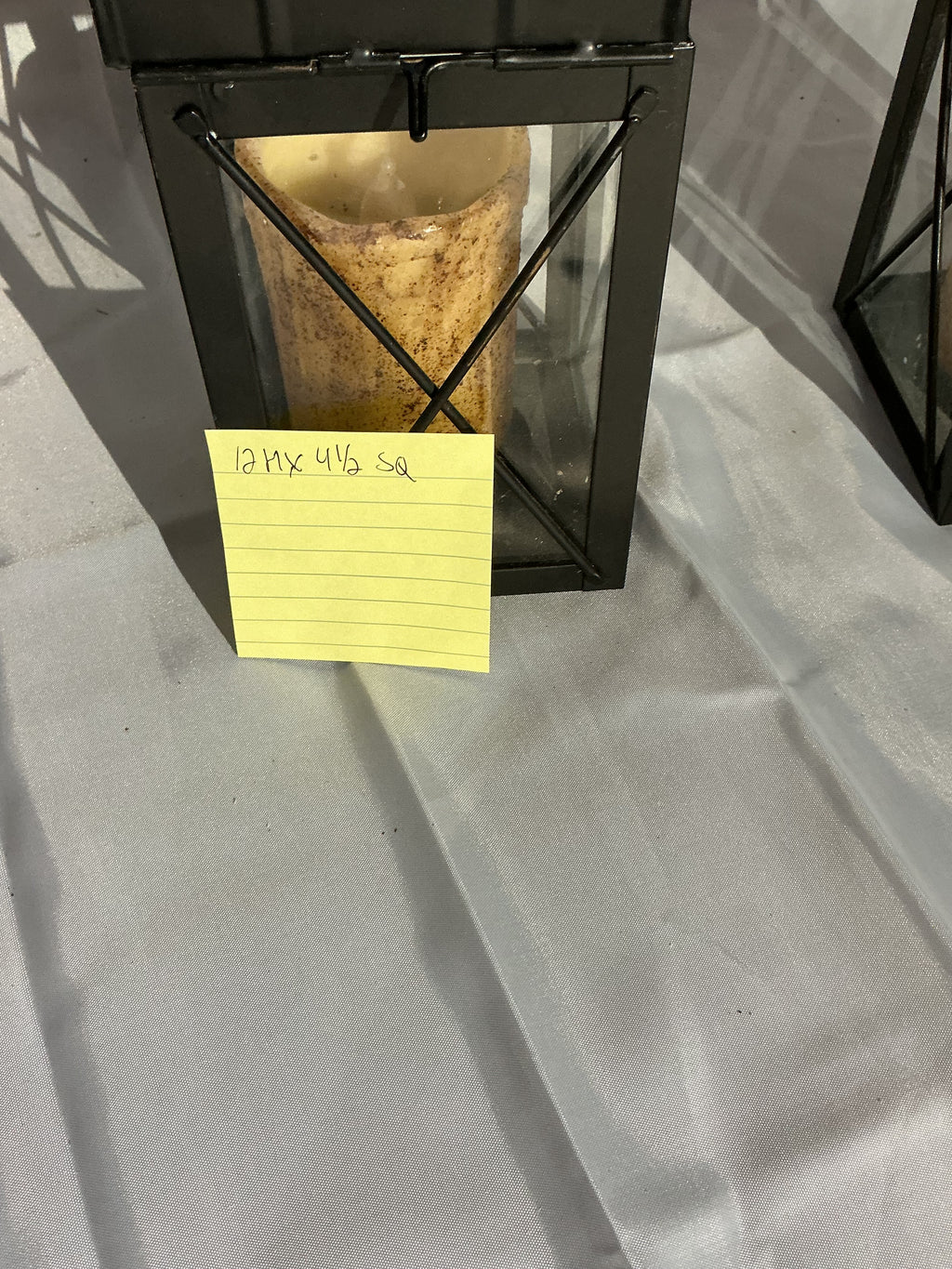 2 lanterns with battery candles