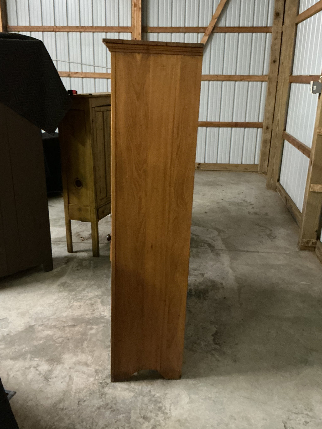 Four door/2 drawer cupboard