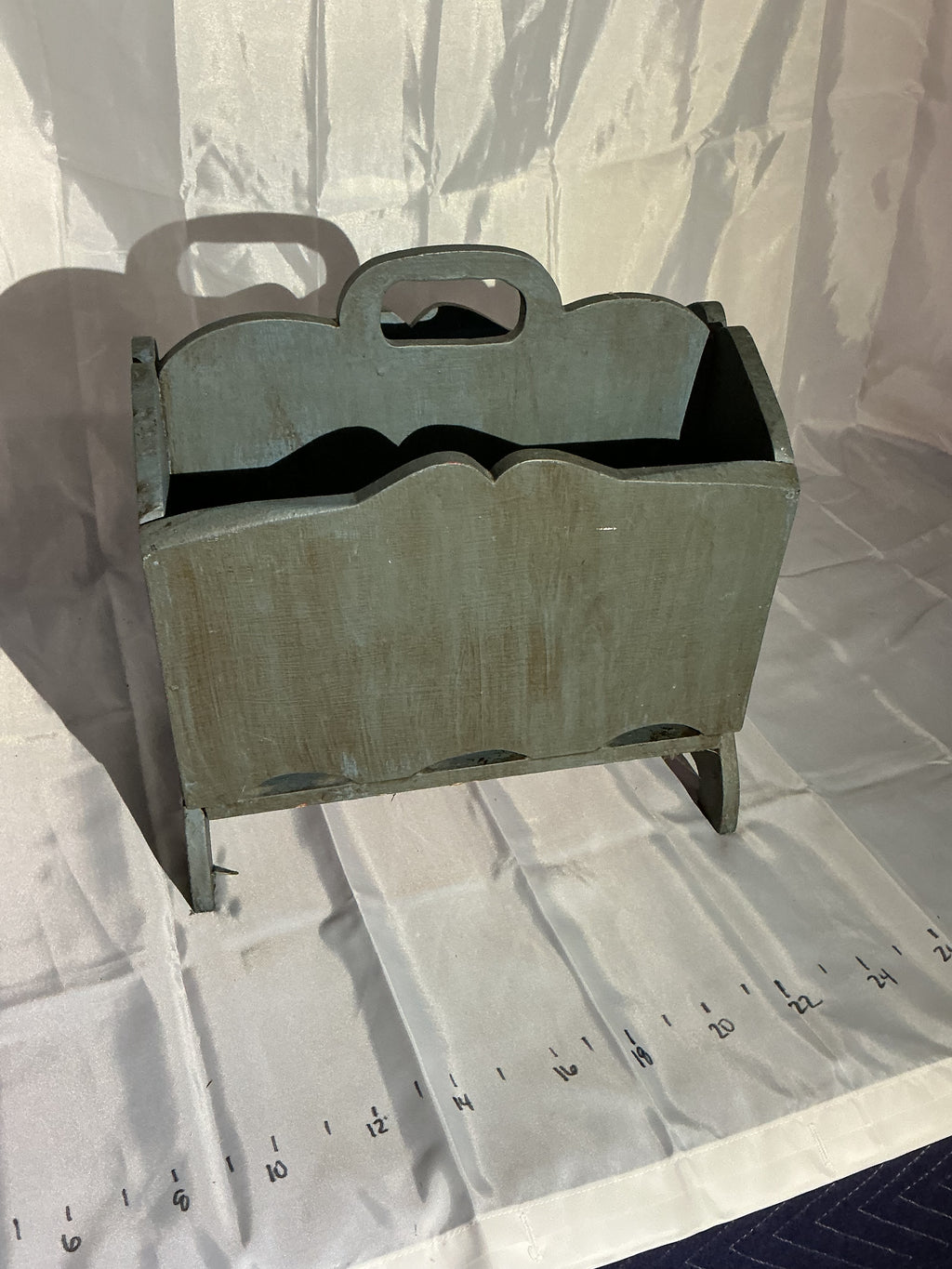 Magazine holder