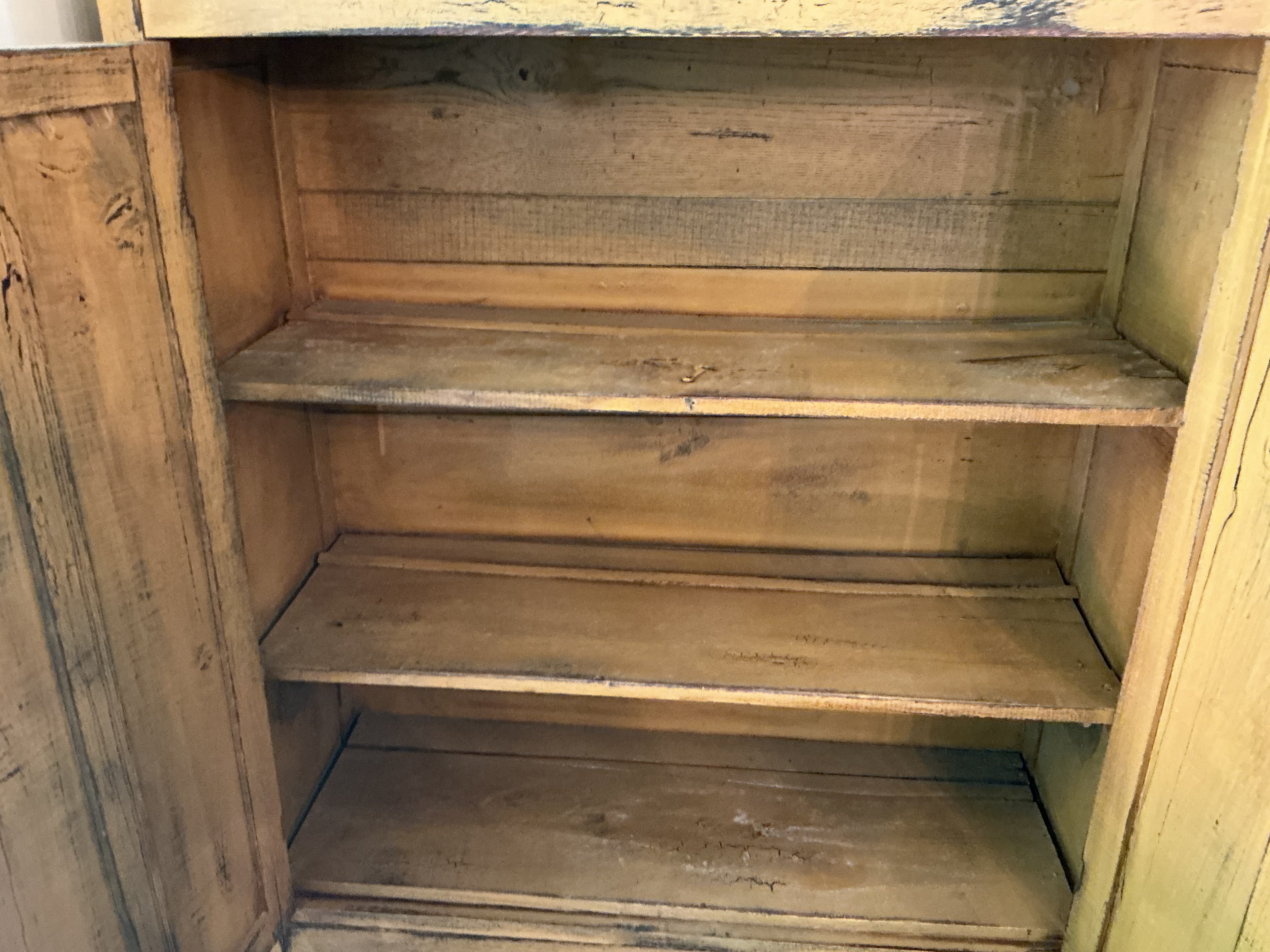 Mustard cupboard