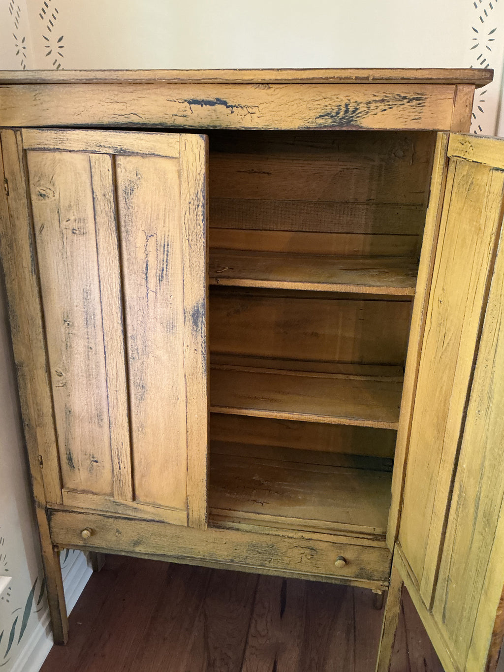 Mustard cupboard