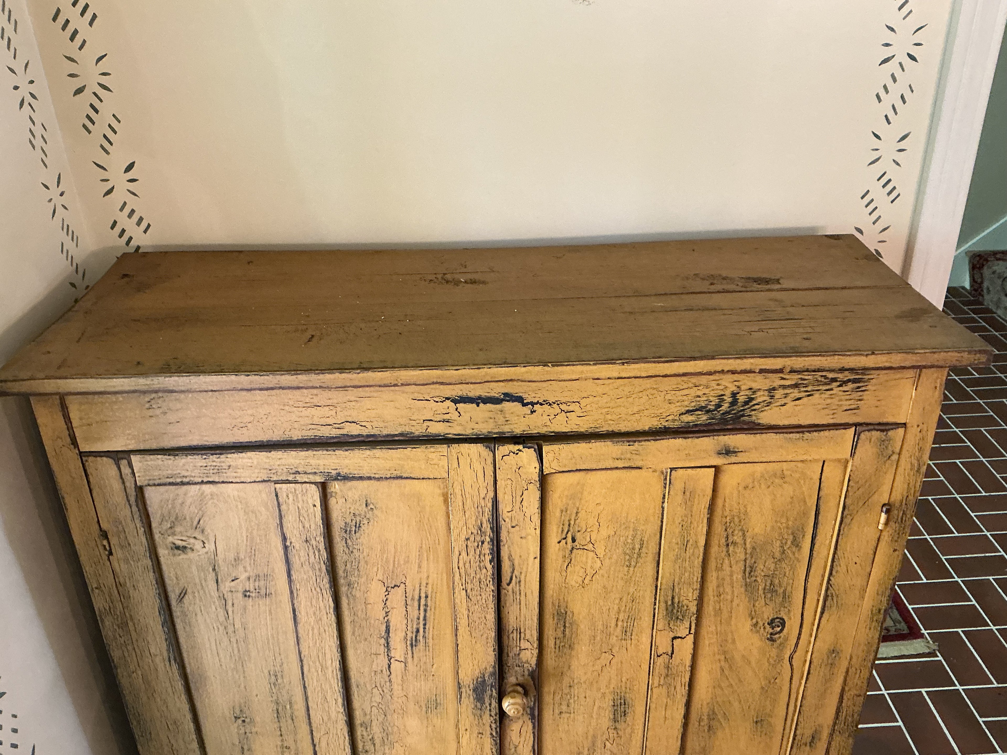 Mustard cupboard