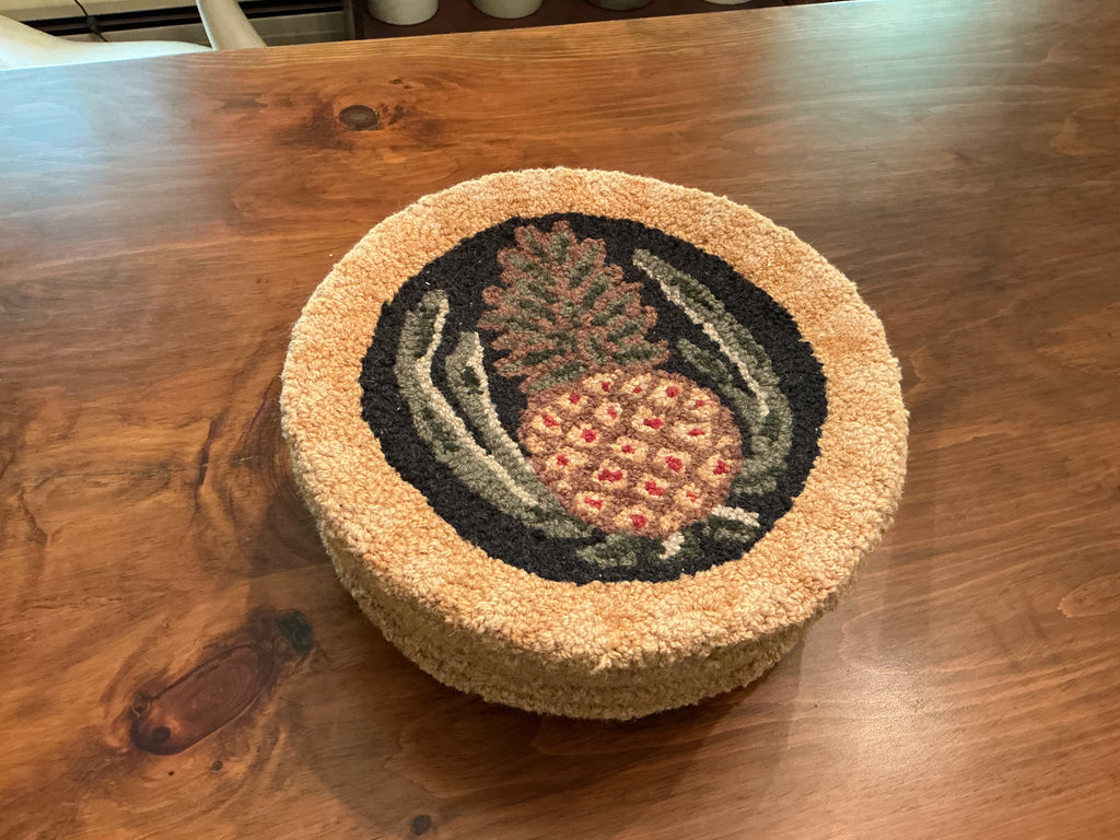 8 pineapple chair pads