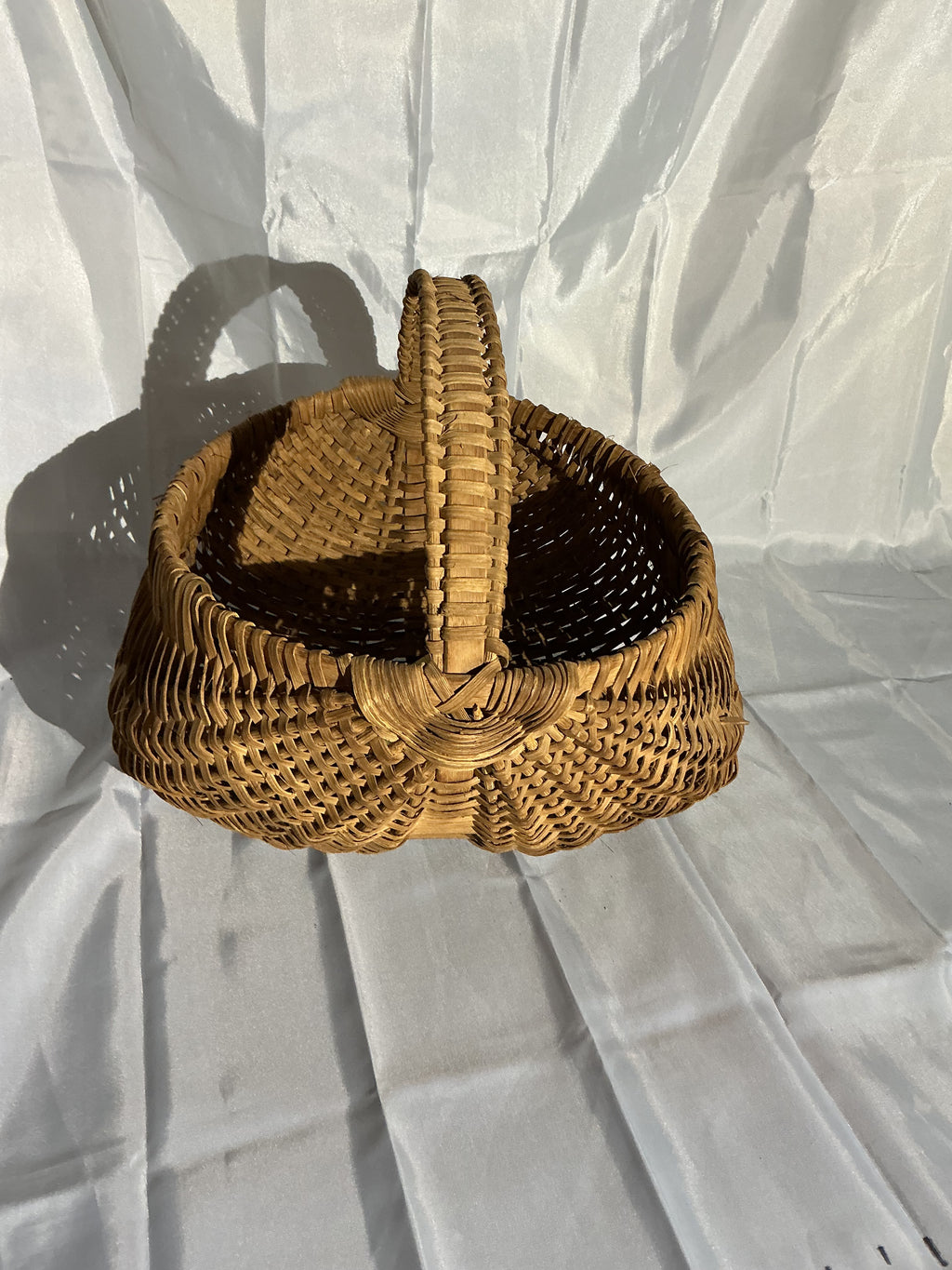 Buttocks basket. Age not known